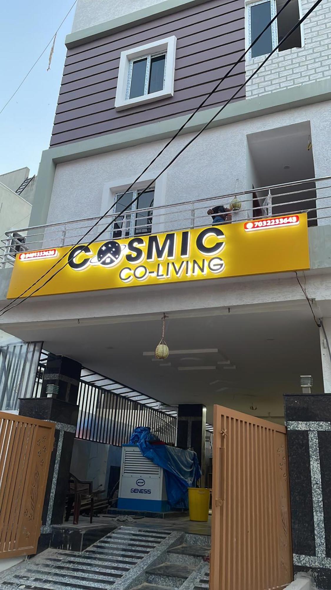 Cosmic Hotel & Guest House Gachibowli Raidurg Hyderabad Ngoại thất bức ảnh